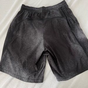 Lulu lemon active wear shorts for men. Excellent condition